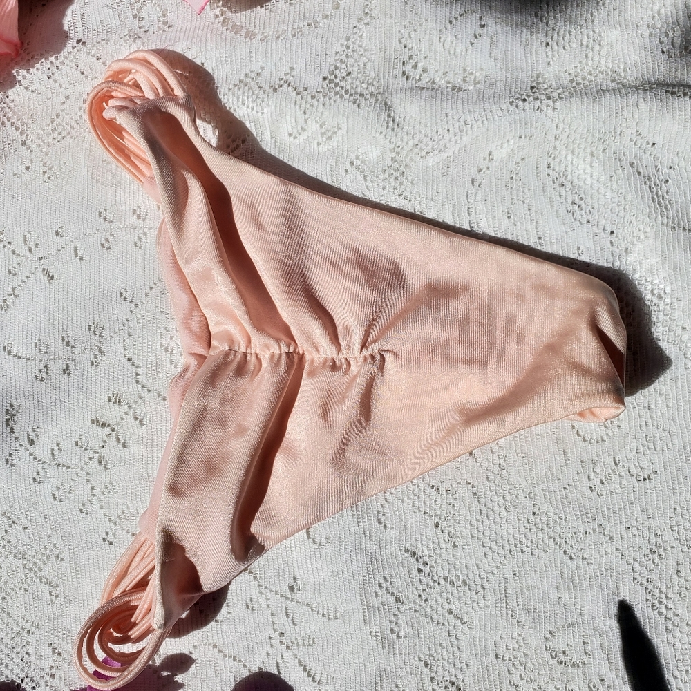 Beautiful Bikini Set - Picture 7 of 8